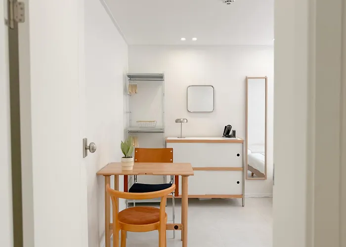 Апартаменты 신규오픈, 웨스트 서울 모던스테이, 도심속 힐링, 2br, 홍대 명동 이동편리, 공항버스 3분, 최대 4인