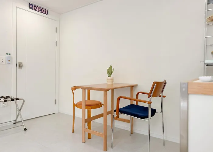 Апартаменты 신규오픈, 웨스트 서울 모던스테이, 도심속 힐링, 2br, 홍대 명동 이동편리, 공항버스 3분, 최대 4인 Сеул