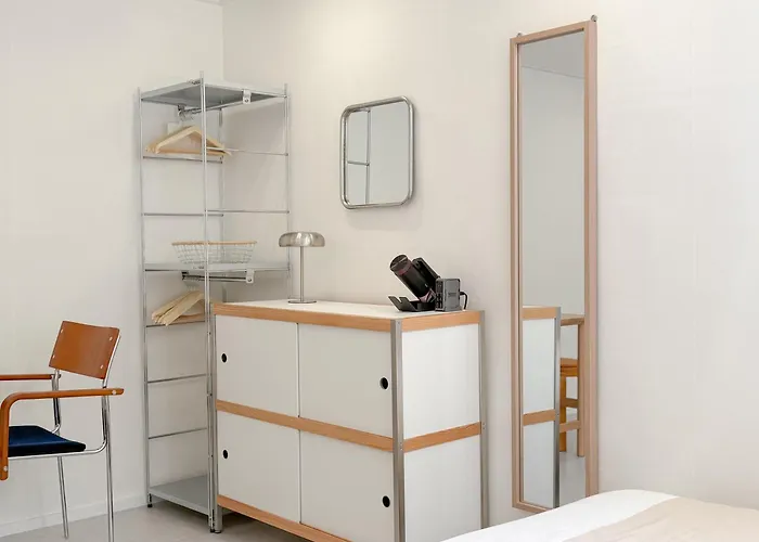 신규오픈, 웨스트 서울 모던스테이, 도심속 힐링, 2br, 홍대 명동 이동편리, 공항버스 3분, 최대 4인